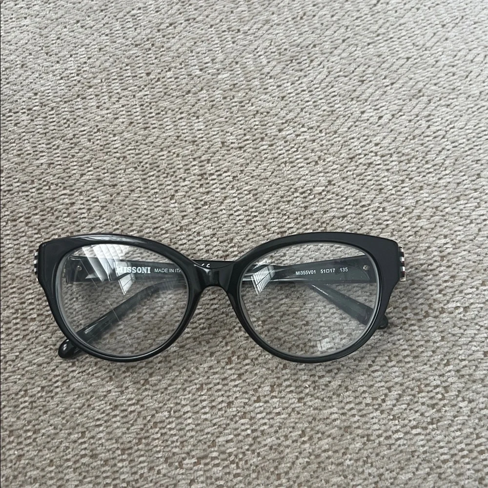 Missoni Black and Red Round Glasses made in Italy MI355V01